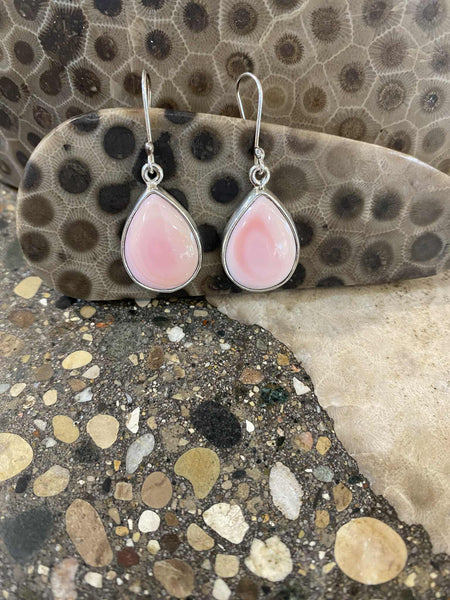 Pink Conch Teardrop Earrings