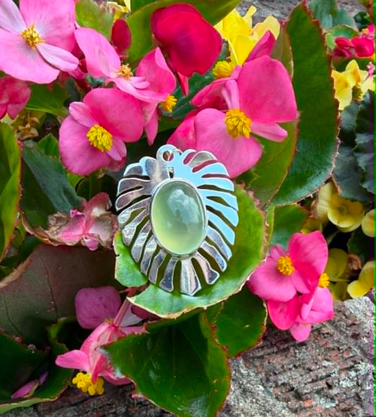 Prehnite Leaf Pedant